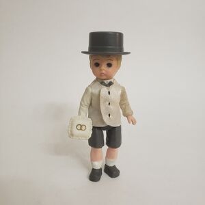 2003 Mcdonald's Happy Meal Toys Madame Alexander Ringbearer Boy 